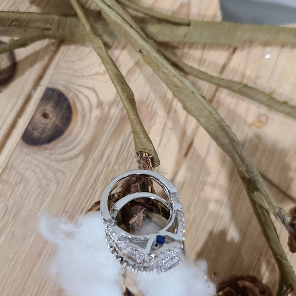 💖💍NEW💖💍STUNNING!! EXQUISITE!! 2 PC 1.5 CT CZ Wedding/Engagement Set 💖💍 - Picture 16 of 16